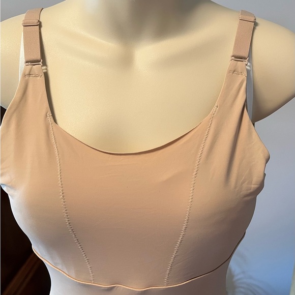 Like New Madenform Body contour Shaper - Picture 4 of 8